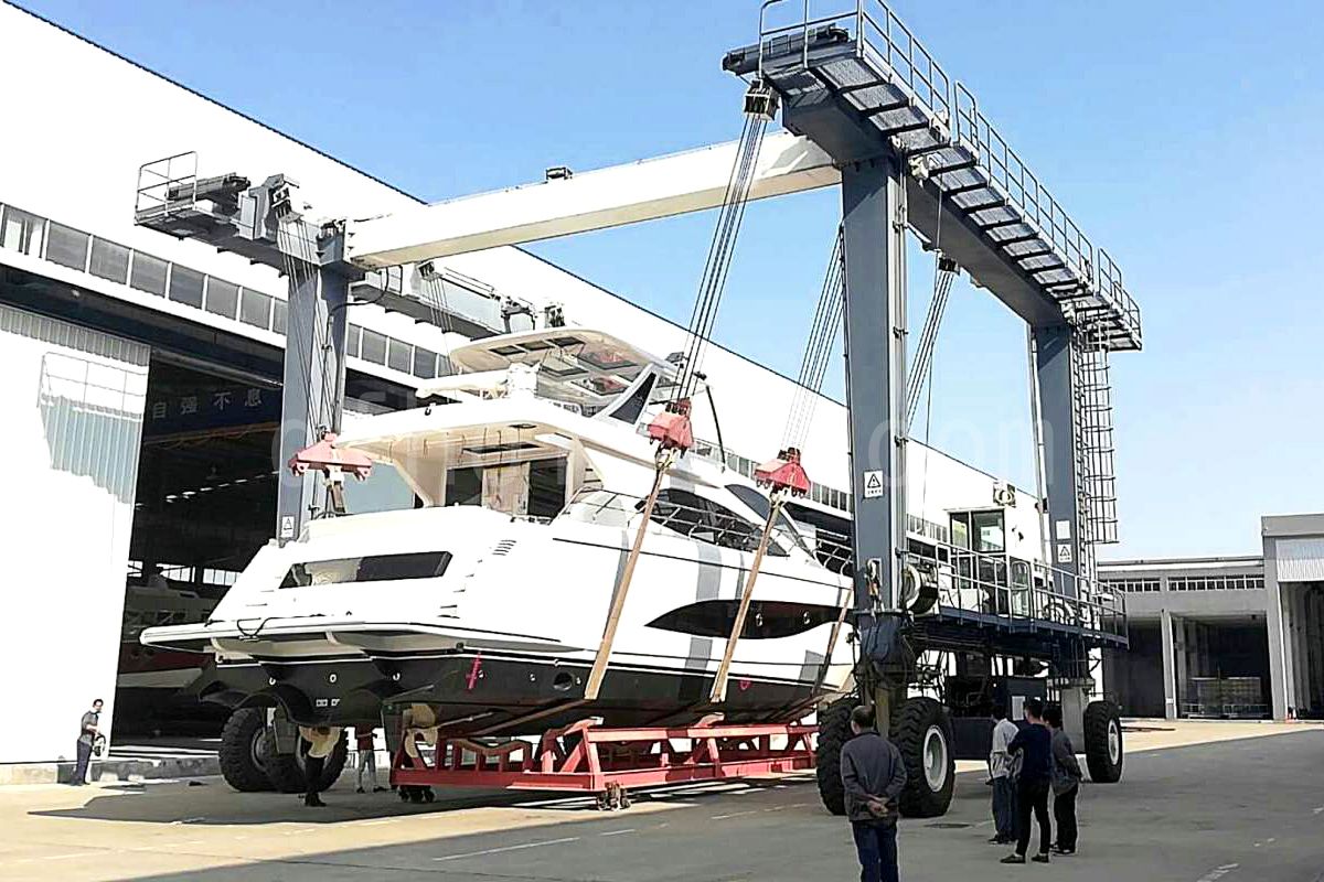 FEM Standard Mobile Boat Hoists Manufacturer Dafang Crane